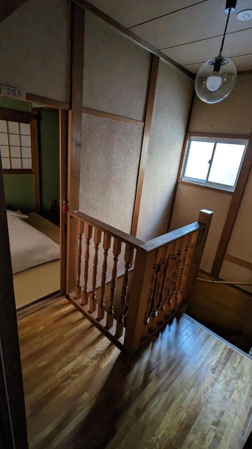 Kix House Waraku III 和楽三号館 Hotel Izumisano Buitenkant foto