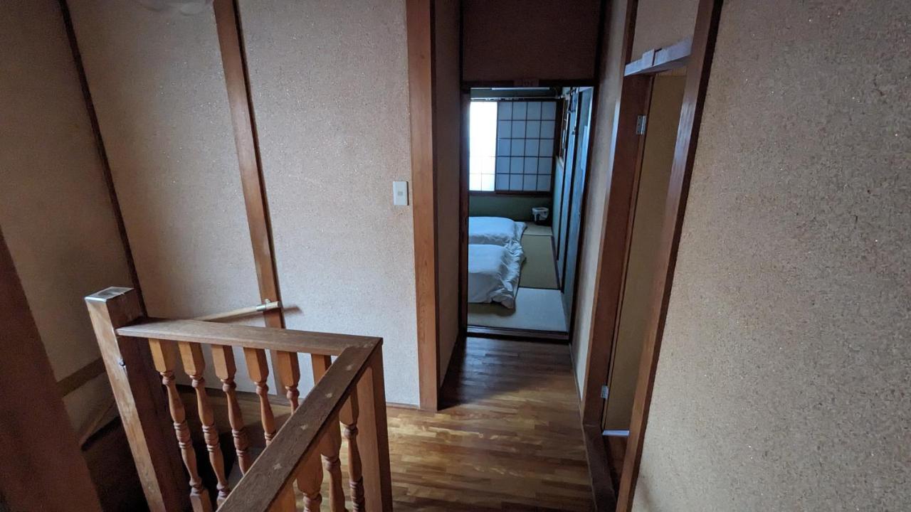 Kix House Waraku III 和楽三号館 Hotel Izumisano Buitenkant foto
