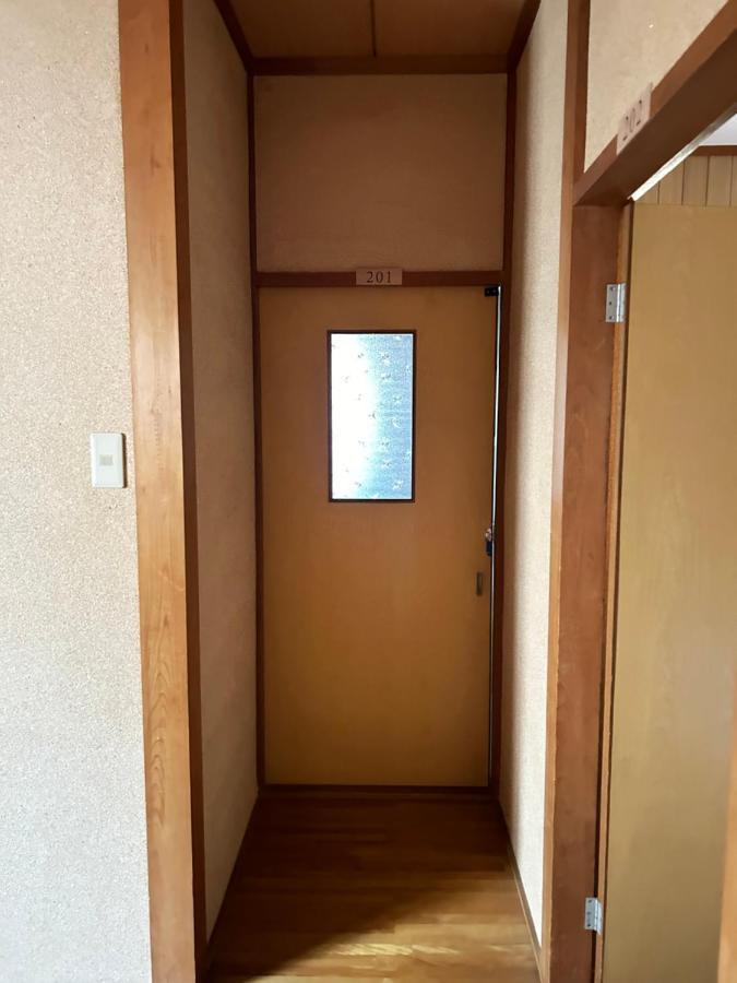 Kix House Waraku III 和楽三号館 Hotel Izumisano Buitenkant foto