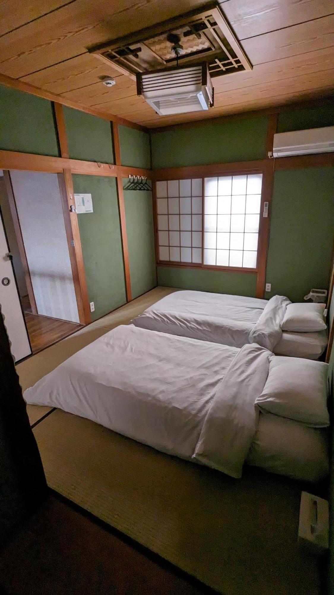 Kix House Waraku III 和楽三号館 Hotel Izumisano Buitenkant foto